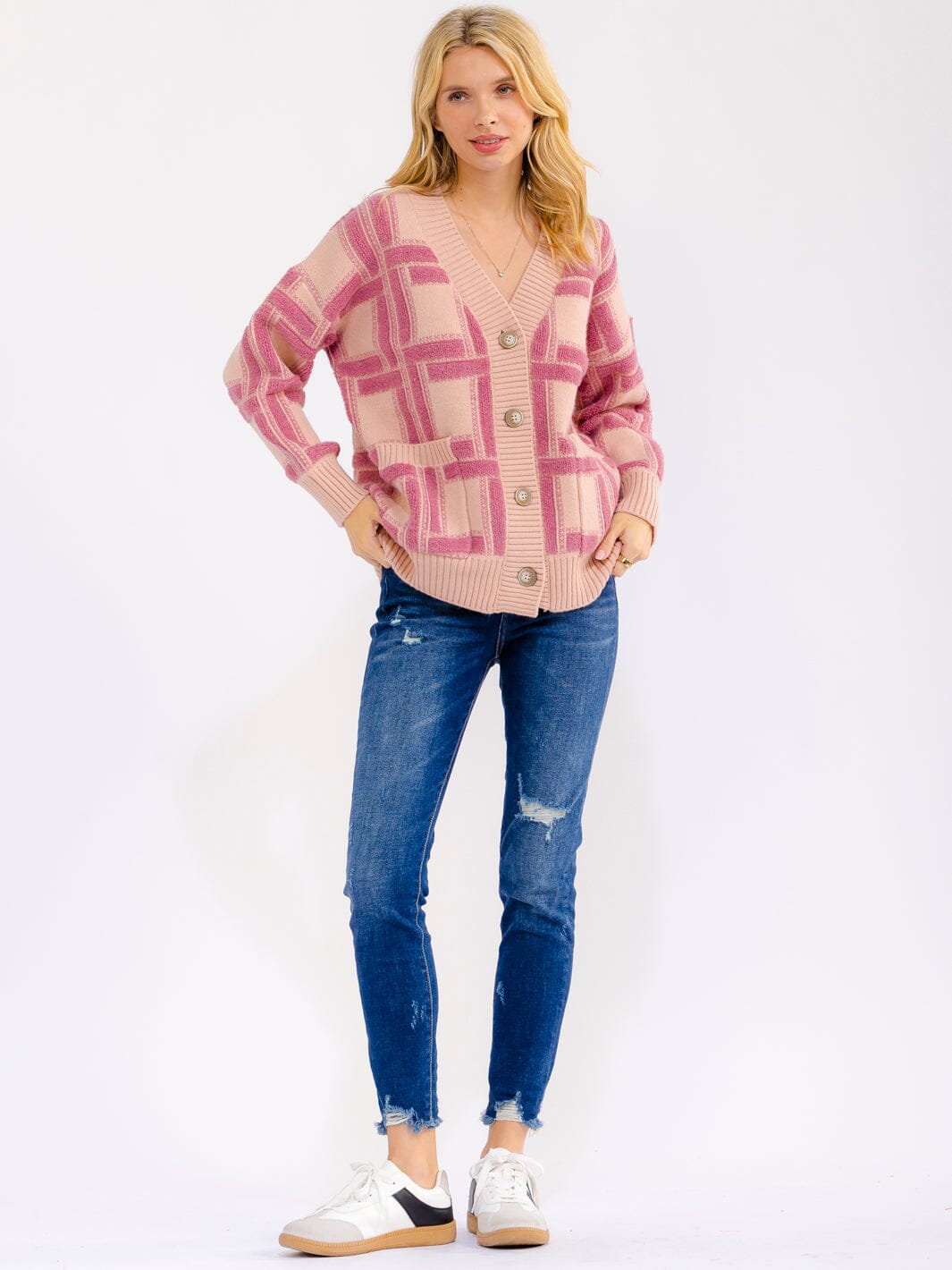 WOMEN'S LONG SLEEVE BUTTON CLOSURE FRONT POCKETS COLORBLOCK SWEATER