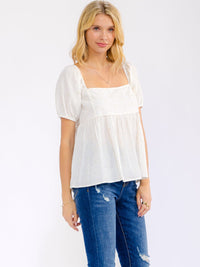 WOMEN'S SHORT SLEEVE SQUARE NECK SHIMMER BLOUSE