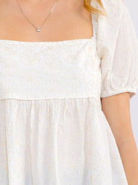 WOMEN'S SHORT SLEEVE SQUARE NECK SHIMMER BLOUSE