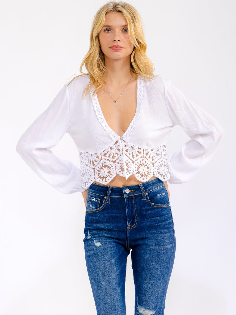 WOMEN'S LONG SLEEVE V-NECK BUTTON CLOSURE CROCHET CROP TOP