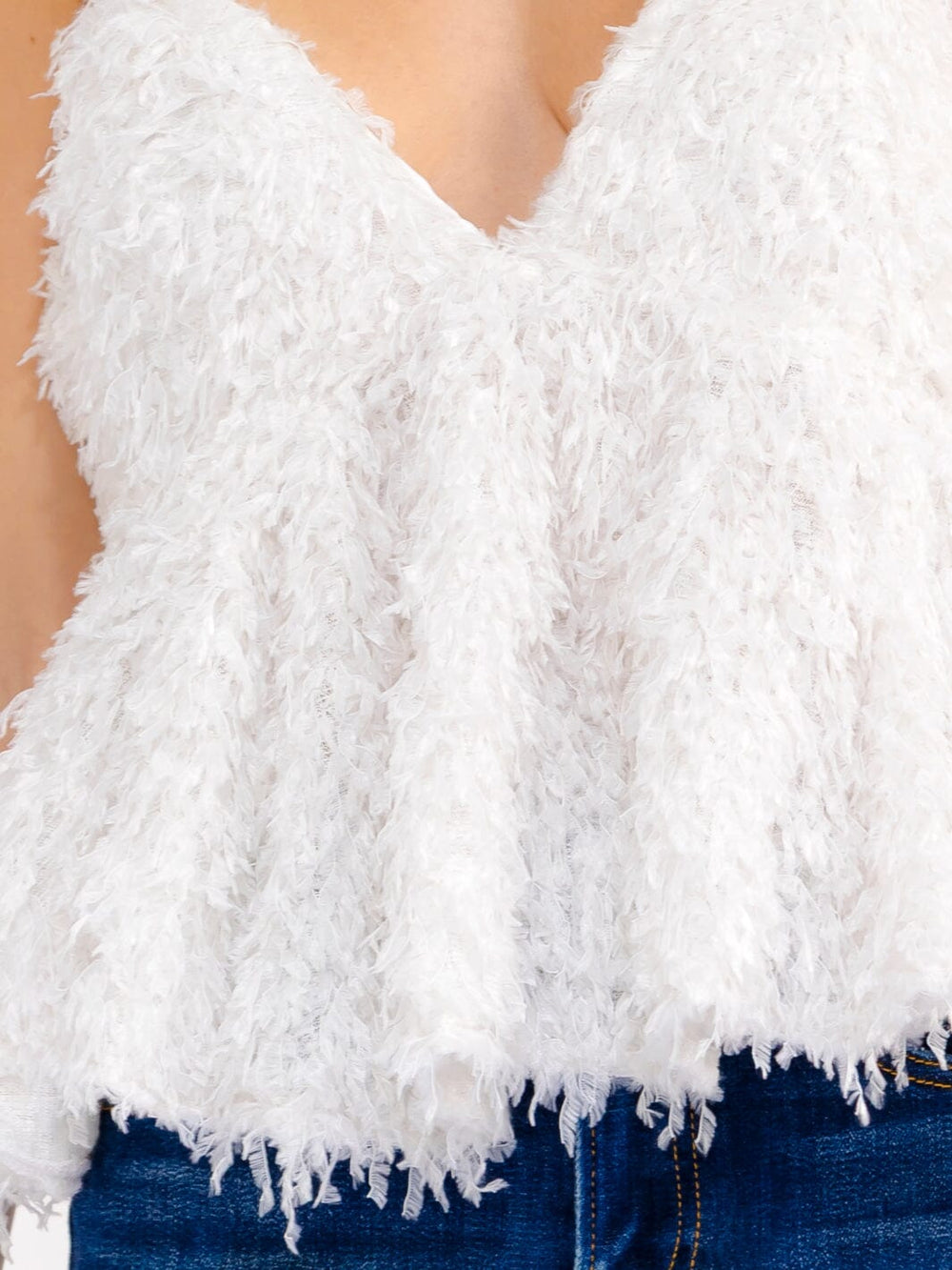 WOMEN'S SLEEVELESS V-NECK FUZZY TANK TOP