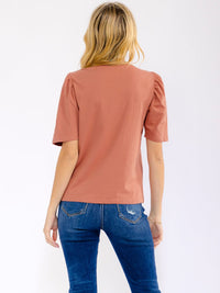 WOMEN'S SHORT SLEEVE STITCHED DETAILED SOLID BLOUSE