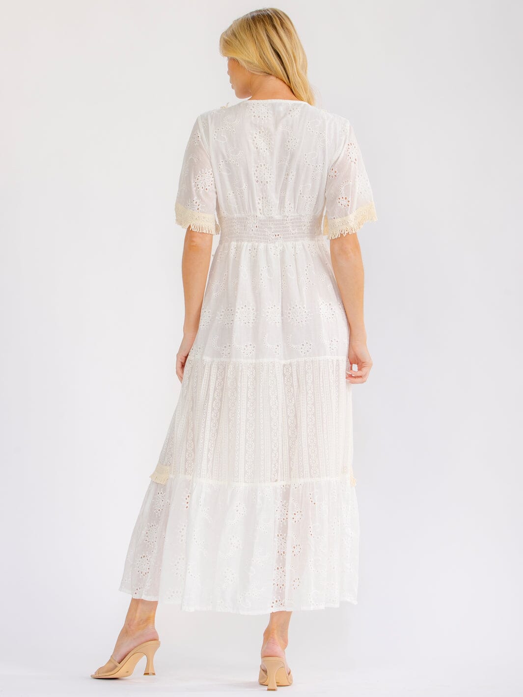 WOMEN'S SHORT BELL SLEEVE V-NECK TIERED CROCHET LACE MAXI DRESS