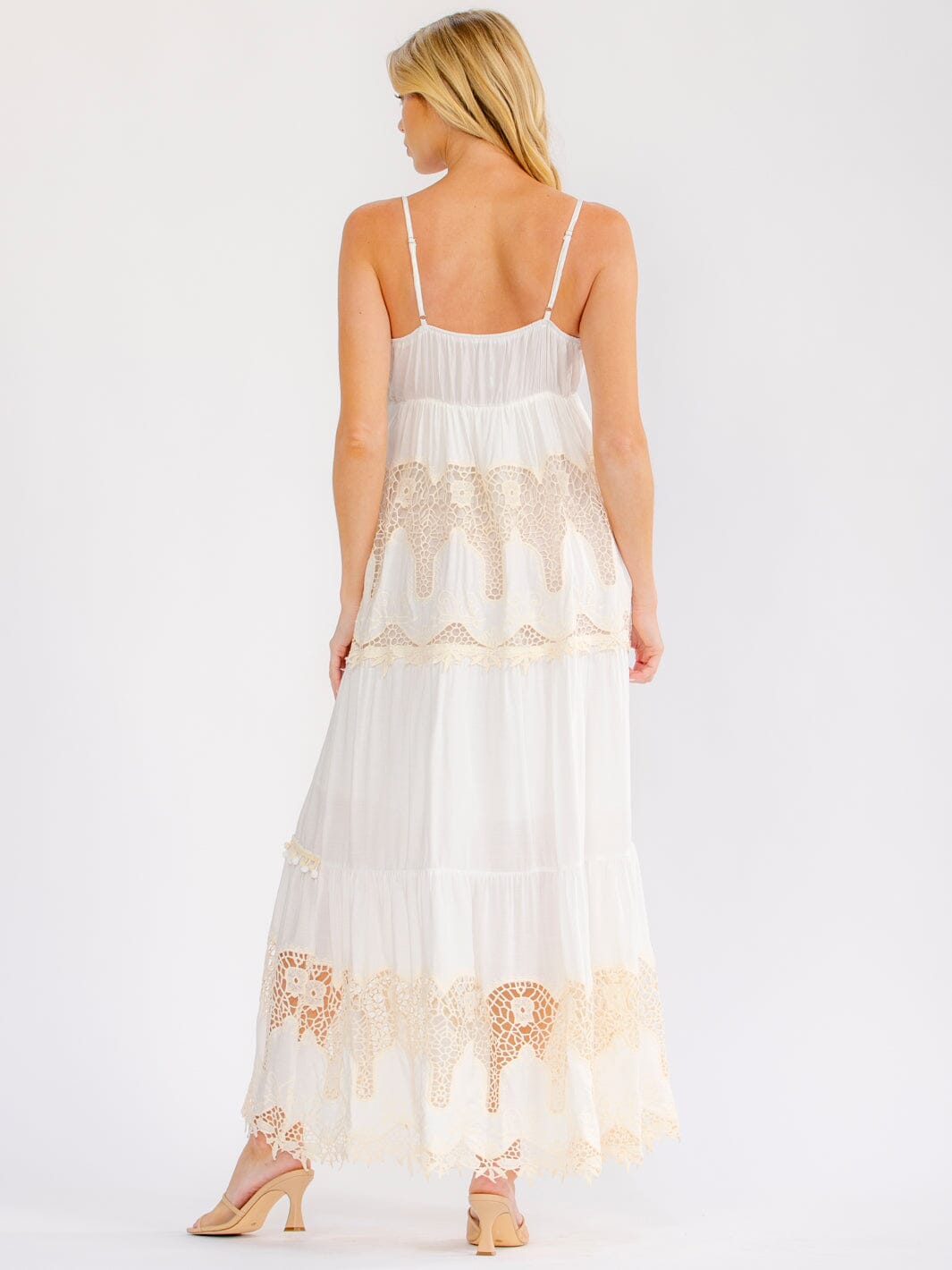 WOMEN'S SLEEVELESS ELASTIC WAIST SURPLICE TIERED CROCHET MAXI DRESS