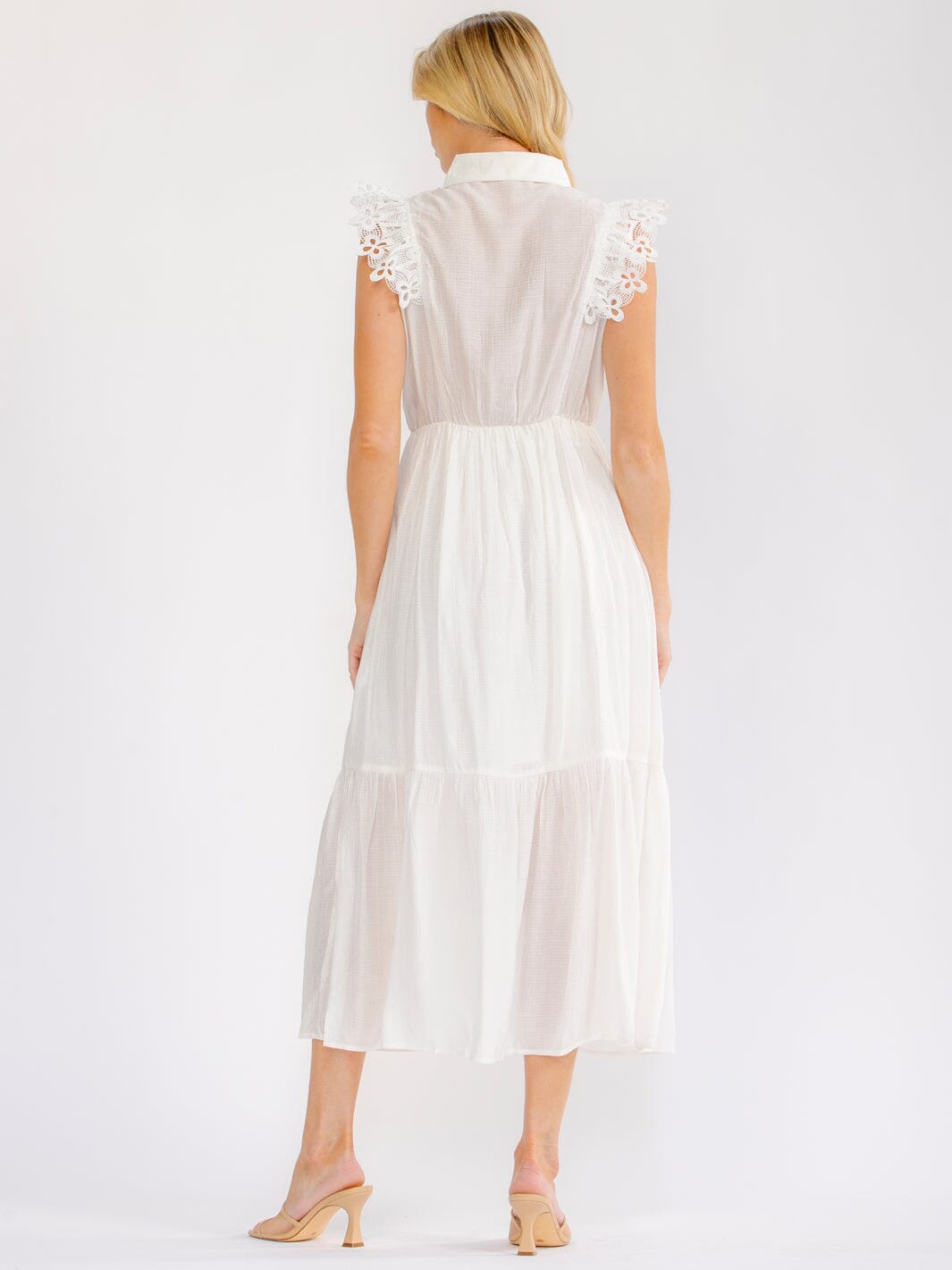 WOMEN'S SLEEVELESS BUTTON UP ELASTIC WAIST TIERED CROCHET MAXI DRESS