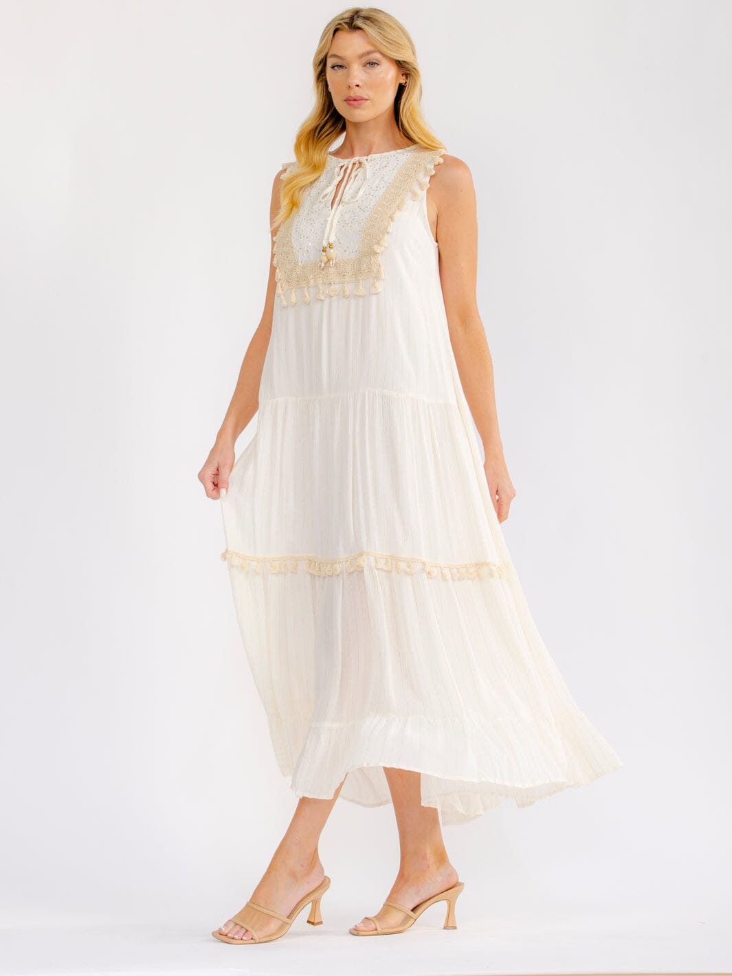 WOMEN'S SLEEVELESS V-NECK TIERED CROCHET SHIMMER MAXI DRESS