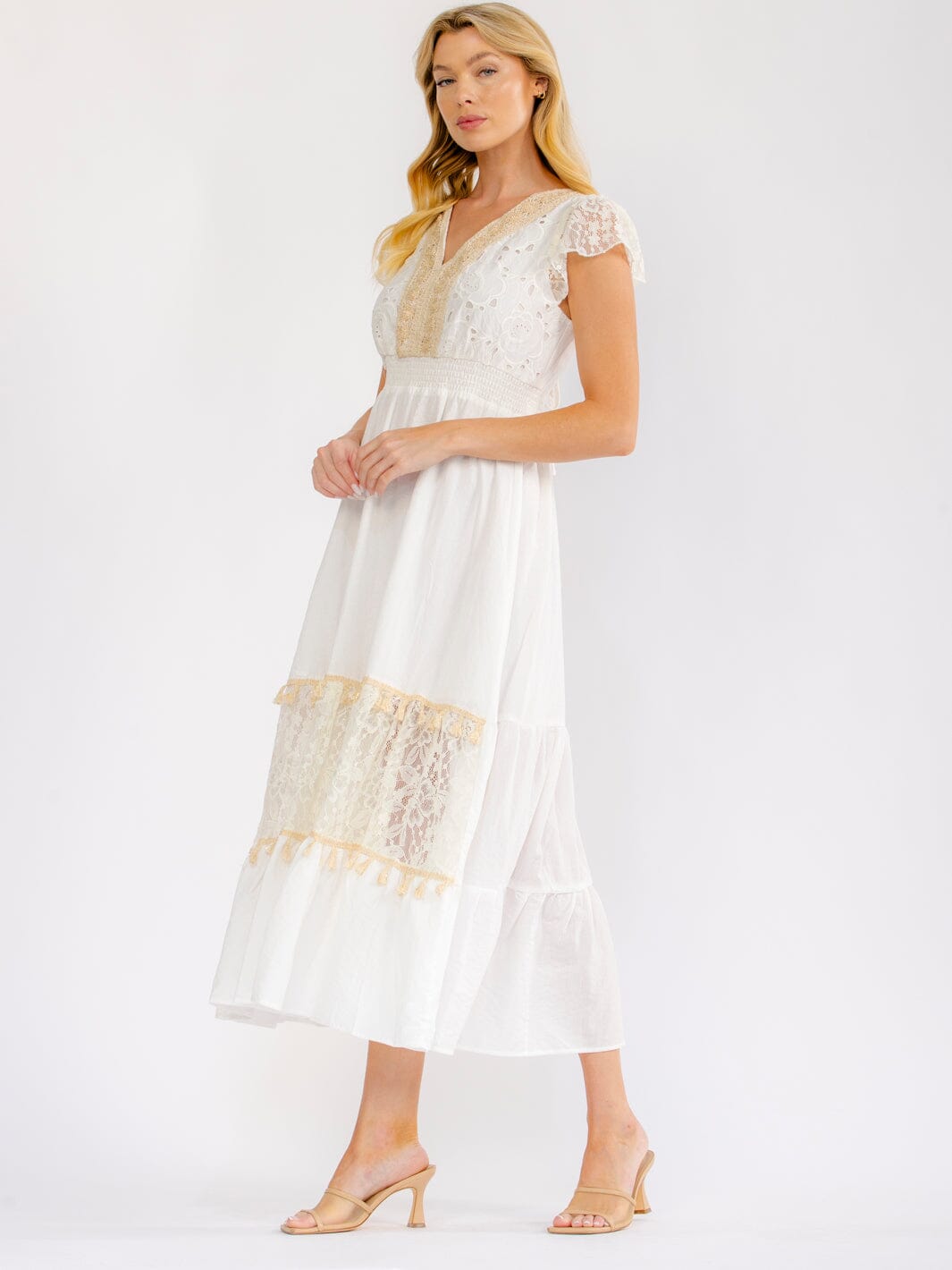WOMEN'S RUFFLE SLEEVE V-NECK OPEN BACK TIERED CROCHET LACE MAXI DRESS