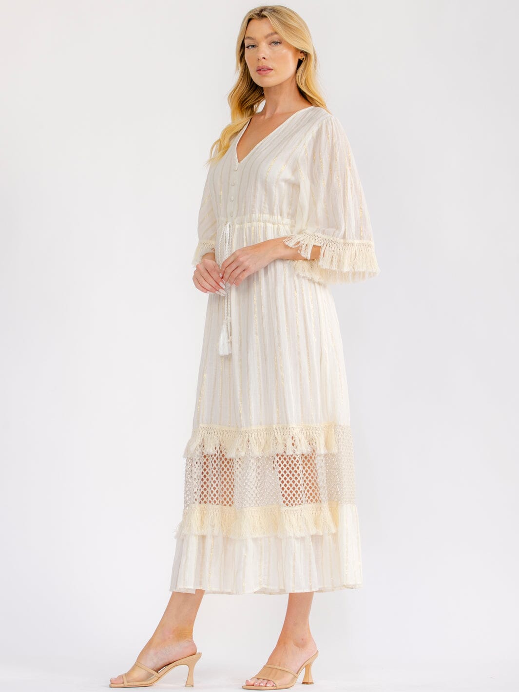 WOMEN'S 3/4 BELL SLEEVE V-NECK TIERED CROCHET LACE MAXI DRESS