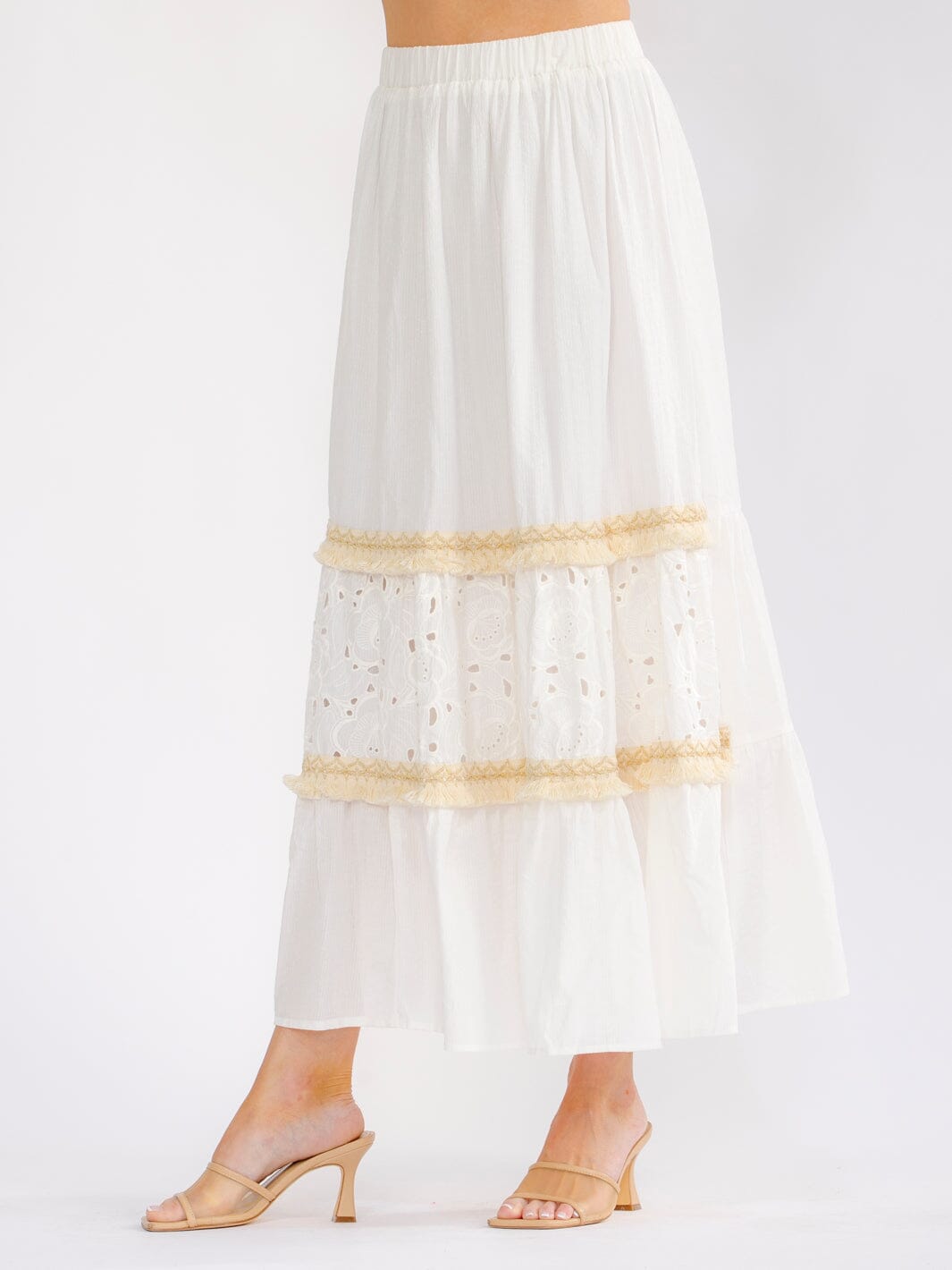 WOMEN'S ELASTIC WAIST TIERED EYELET FLORAL MAXI SKIRT
