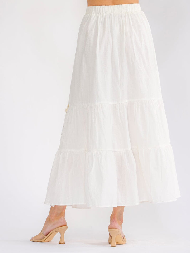 WOMEN'S ELASTIC WAIST TIERED EYELET FLORAL MAXI SKIRT