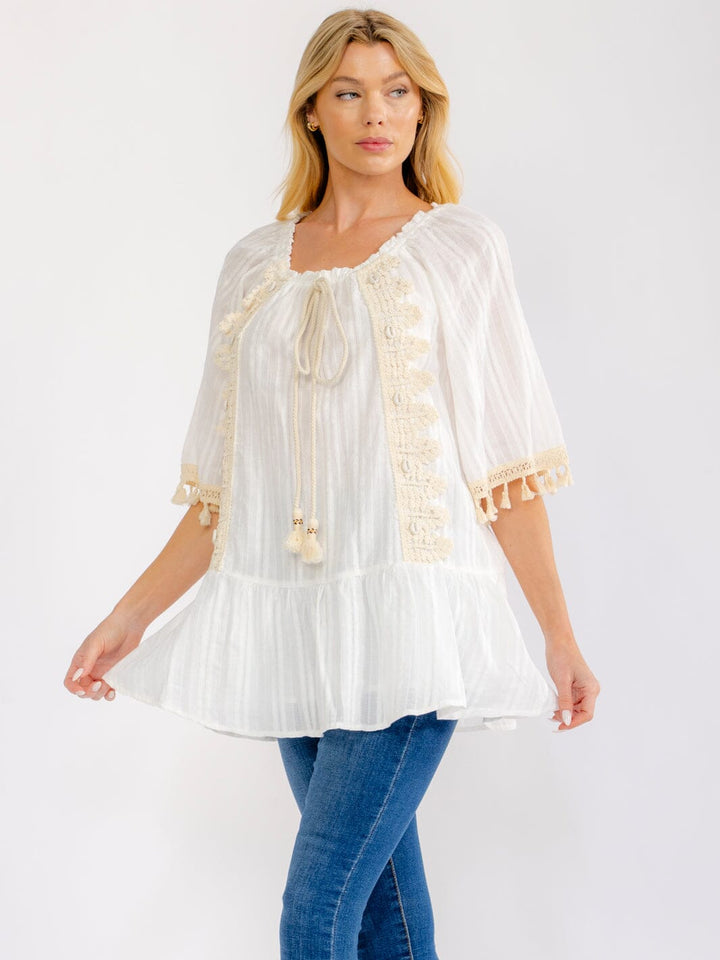 WOMEN'S SHORT SLEEVE TASSEL TRIM CROCHET TUNIC TOP
