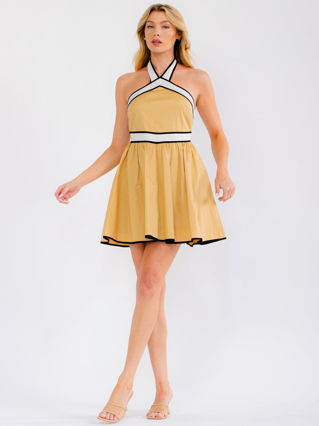 WOMEN'S SLEEVELESS HALTER NECK OPEN BACK FRONT POCKET FIT & FLARE MINI DRESS