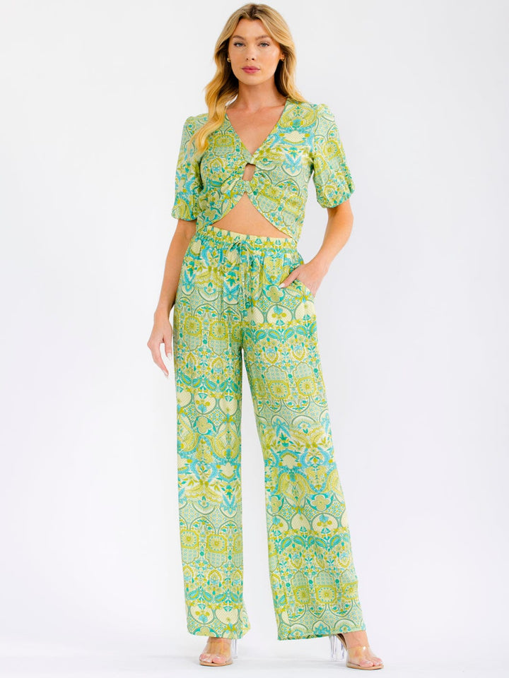 WOMEN'S SHORT SLEEVE CROP TOP & ELASTIC WAIST WIDE LEG PANTS FLORAL 2PC. SET