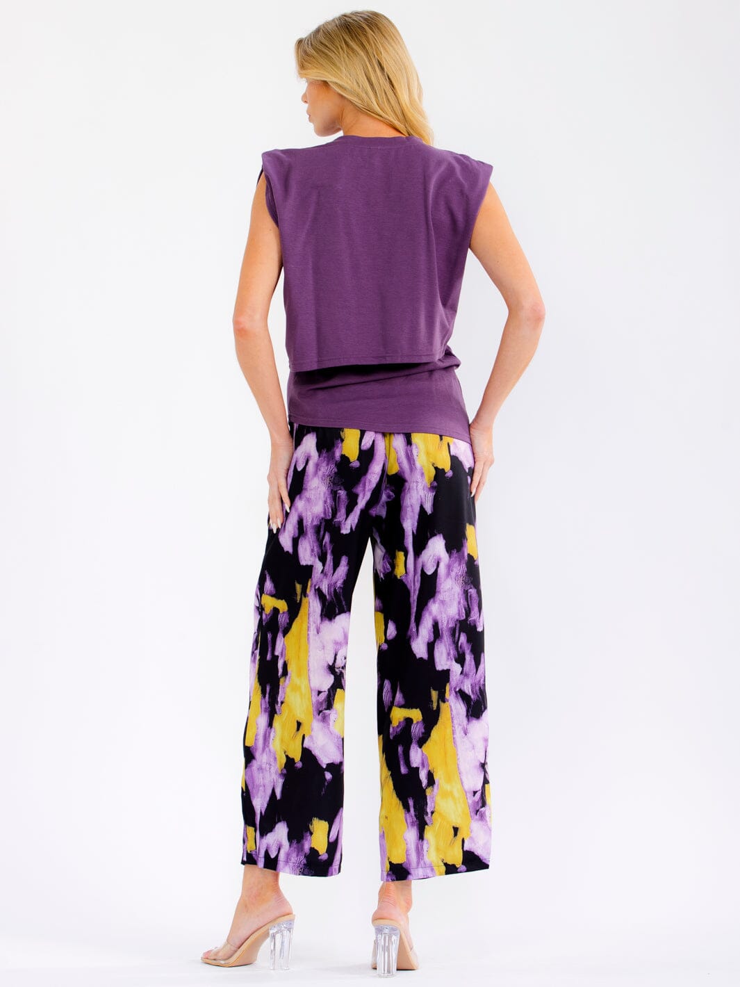 WOMEN'S SLEEVELESS BACK CUT OUT BLOUSE & ELASTIC WAIST POCKETS CAPRI PANTS TIE DYE 2PC. SET