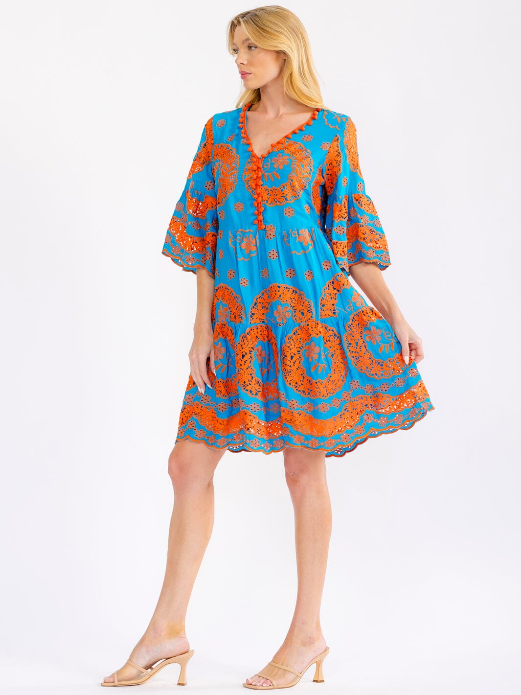 WOMEN'S SHORT BELL SLEEVE V-NECK CROCHET MINI DRESS