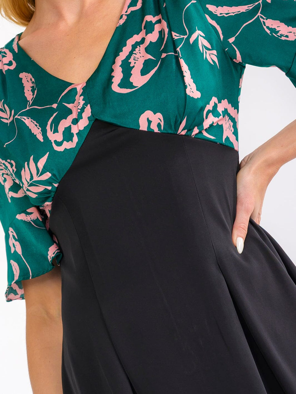 WOMEN'S SHORT RUFFLE SLEEVE V-NECK FLORAL COLORBLOCK MINI DRESS