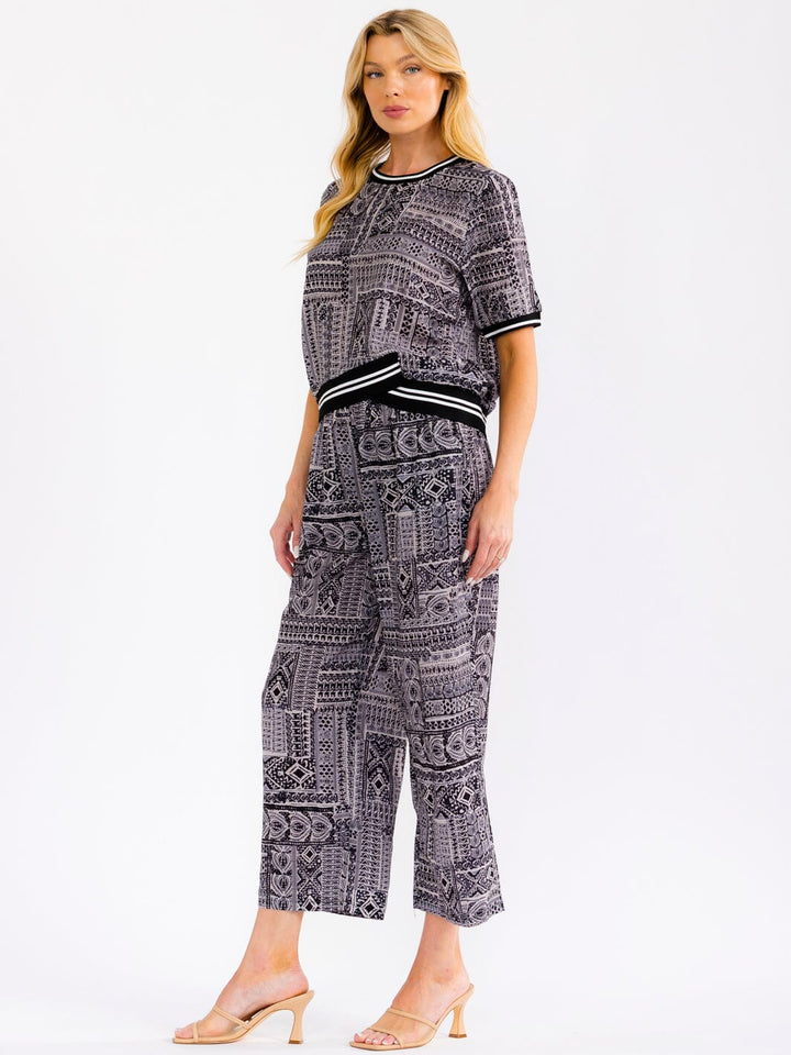 WOMEN'S SHORT SLEEVE BLOUSE & ELASTIC WAIST POCKETS CAPRI PANTS PRINT 2PC. SET