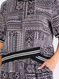 WOMEN'S SHORT SLEEVE BLOUSE & ELASTIC WAIST POCKETS CAPRI PANTS PRINT 2PC. SET