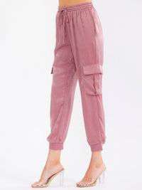WOMEN'S ELASTIC WAIST CARGO POCKETS JOGGER LEG PANTS