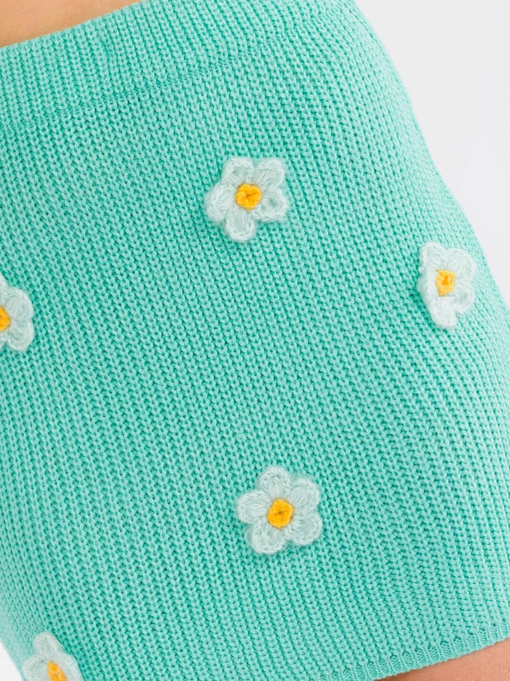 WOMEN'S ELASTIC WAIST FLOWER CROCHET MINI SKIRT