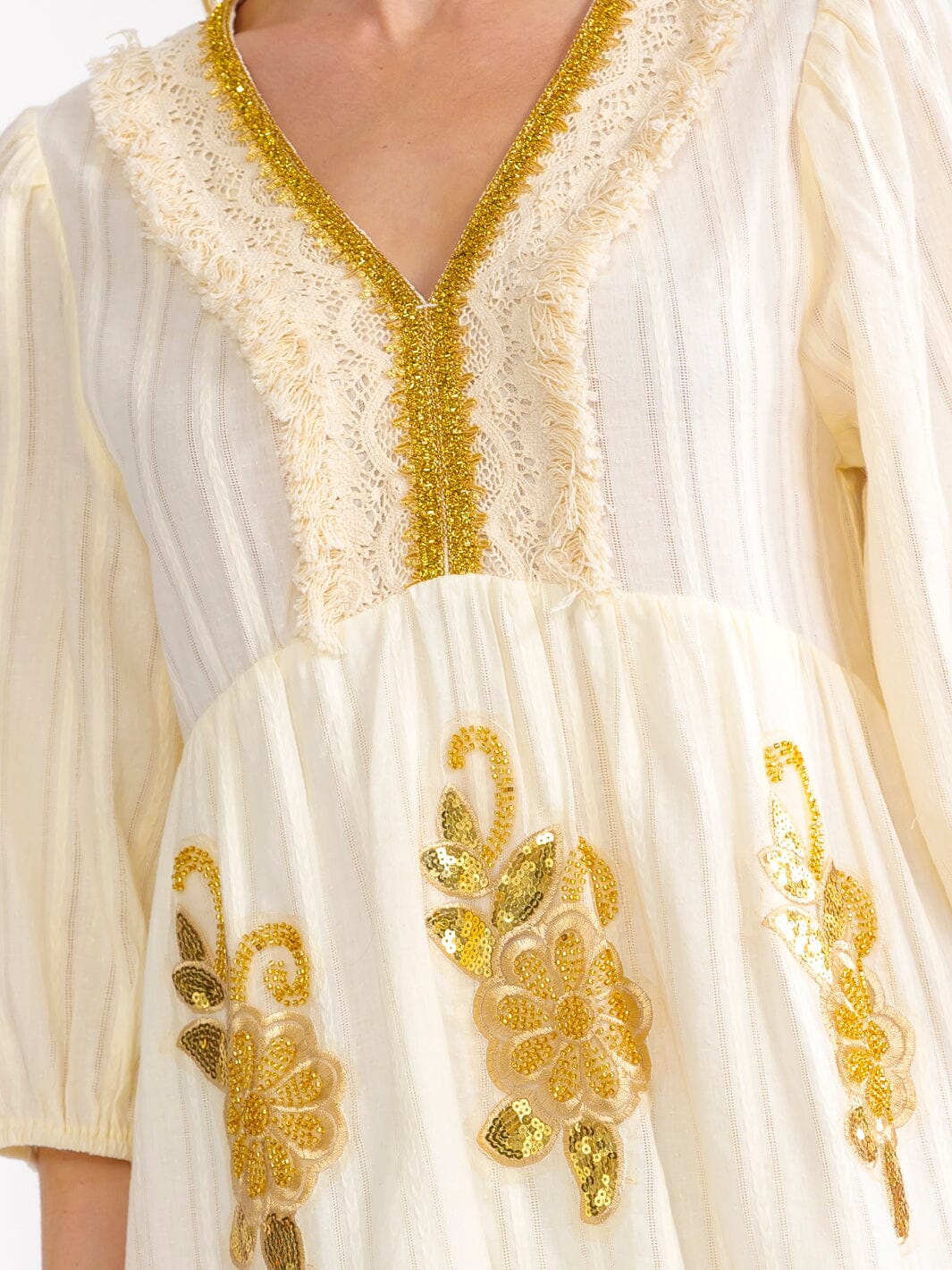WOMEN'S 3/4 V-NECK SEQUINS CROCHET FLOWERS MINI DRESS CREAM / 3S-1M-2L