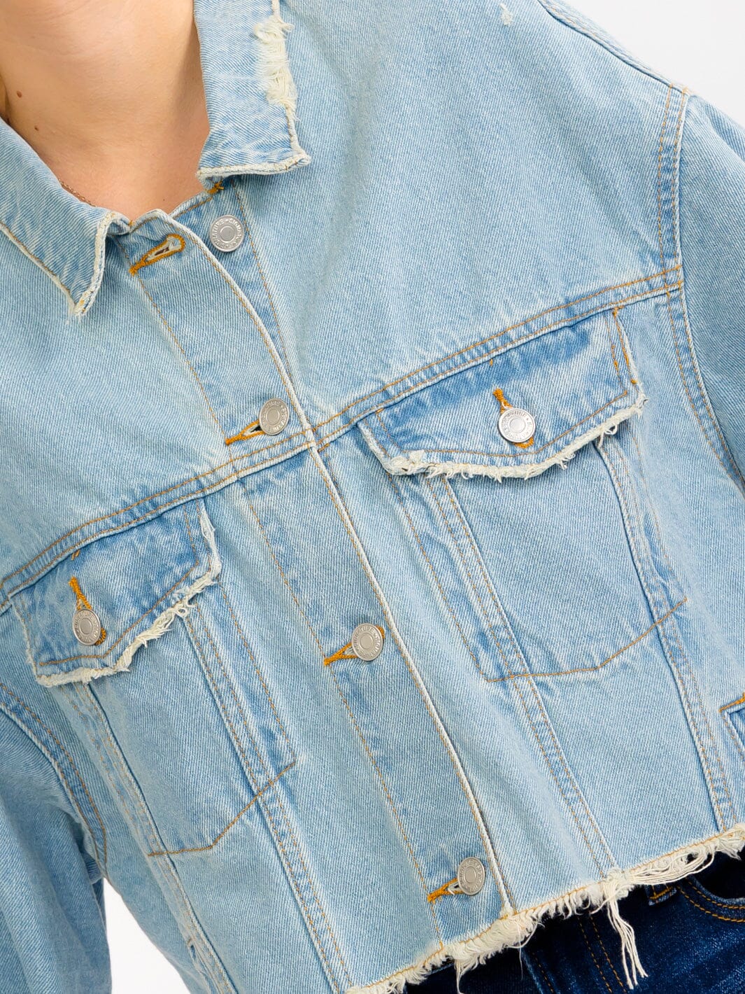 WOMEN'S SHORT SLEEVE BUTTON UP FRONT POCKETS DENIM TOP