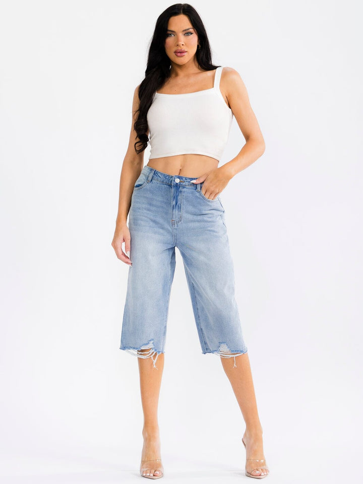 WOMEN'S BUTTON CLOSURE POCKETS RAW EDGE WASHED DENIM CAPRI SHORTS