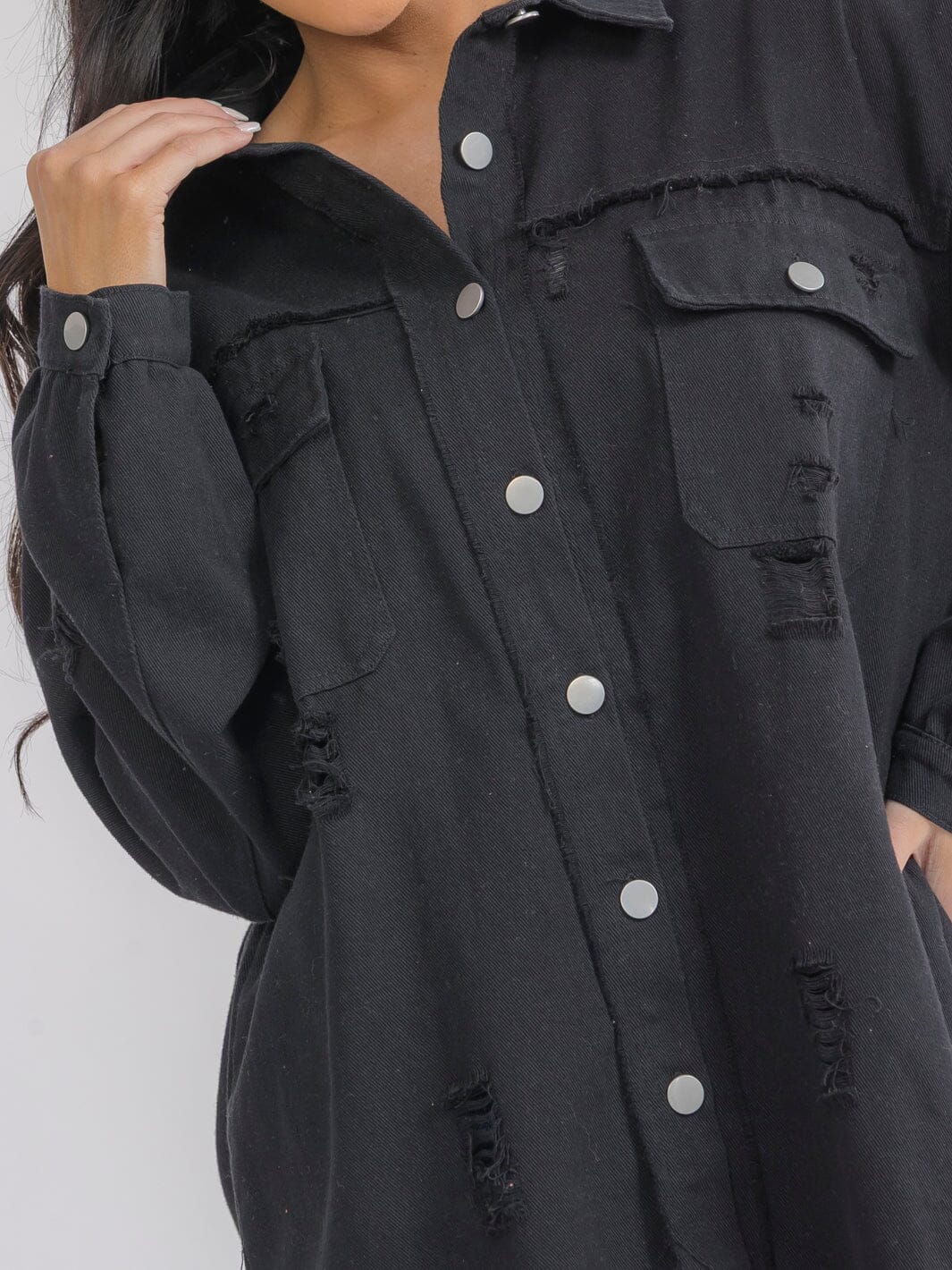 WOMEN'S LONG SLEEVE BUTTON UP FRONT POCKETS DENIM DISTRESS SHACKET