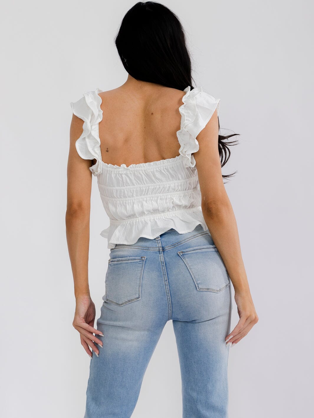 WOMEN'S SLEEVELESS SQUARE NECK BUTTON CLOSURE SMOCK RUFFLE TOP