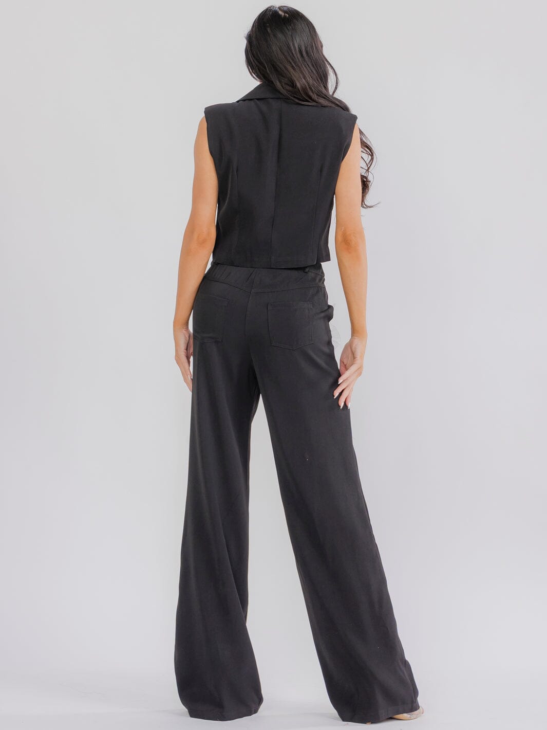 WOMEN'S SLEEVELESS CROP TO & BUTTON CLOSURE PANTS FLOWER DETAILED 2PC. SET