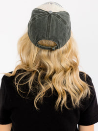 WOMEN'S ASSORTED COLORS ADJUSTABLE STRAP AMERICAN PRIDE BASEBALL DISTRESS CAPS