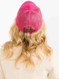 WOMEN'S ADJUSTABLE STRAP DISTRESS TRUCKER CAPS
