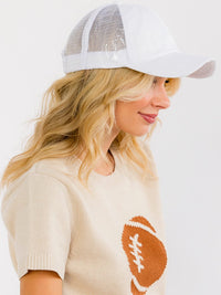 WOMEN'S ADJUSTABLE STRAP DISTRESS TRUCKER CAPS