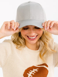 WOMEN'S SOLID ADJUSTABLE STRAP BASEBALL CAPS