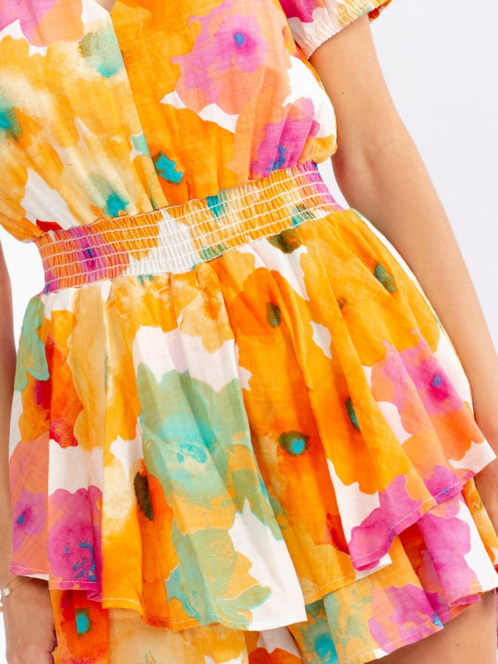WOMEN'S SHORT SLEEVE V-NECK SMOCK WAIST TIERED RUFFLE FLORAL ROMPER