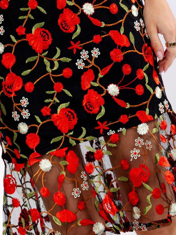 JUST ME WOMEN'S SLEEVELESS SQUARE NECK FLORAL EMBROIDERY BODYCON MIDI DRESS