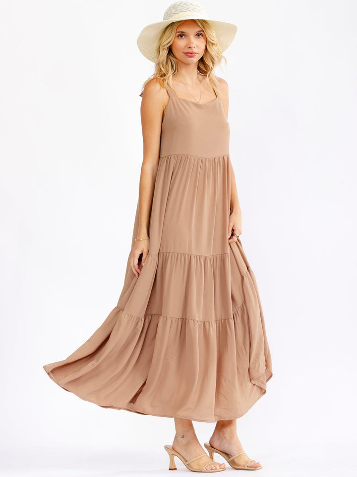 WOMEN'S SLEEVELESS SQUARE NECK FRONT POCKETS TIERED MAXI DRESS