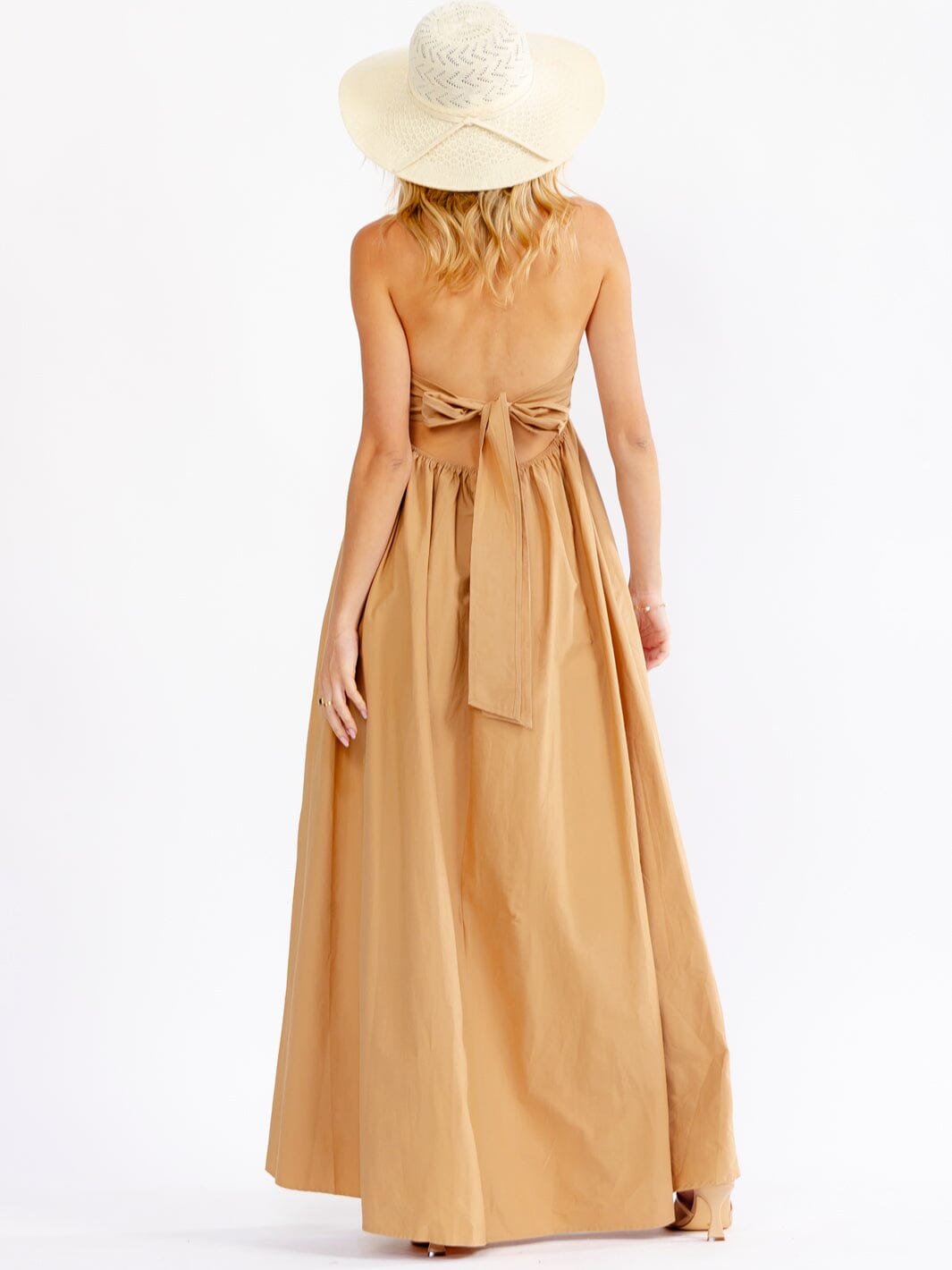 WOMEN'S SLEEVELESS V-NECK OPEN BACK FRONT POCKETS MAXI DRESS