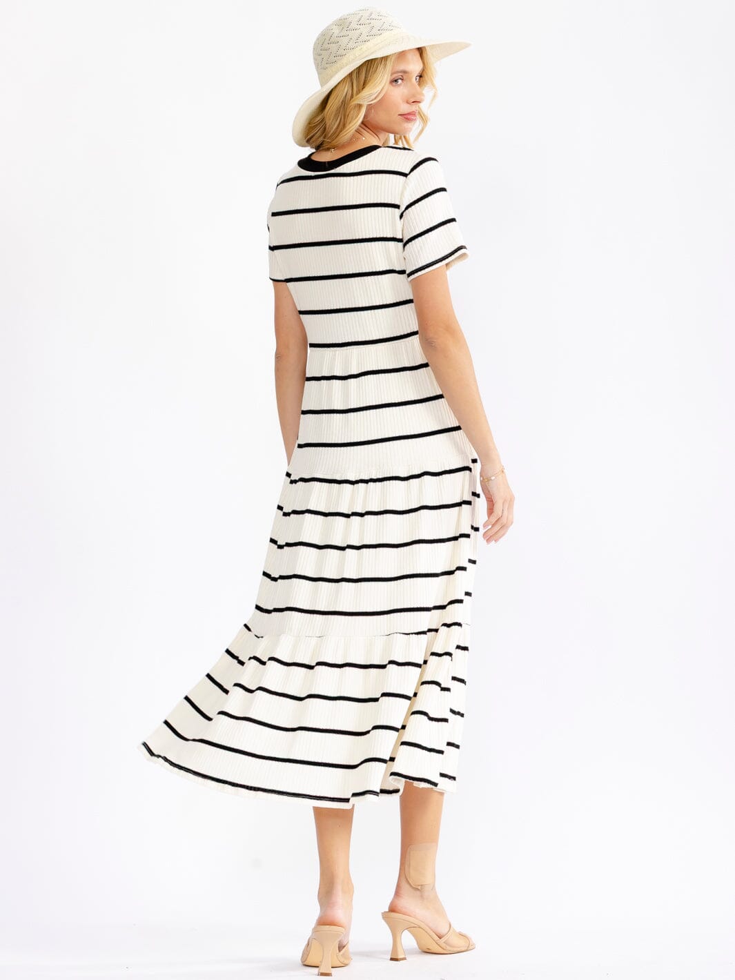 WOMEN'S SHORT SLEEVE COLORBLOCK STRIPES TIERED RIBBED MAXI DRESS