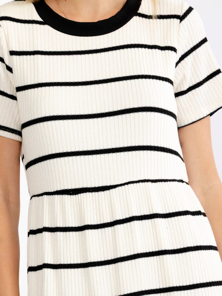 WOMEN'S SHORT SLEEVE COLORBLOCK STRIPES TIERED RIBBED MAXI DRESS
