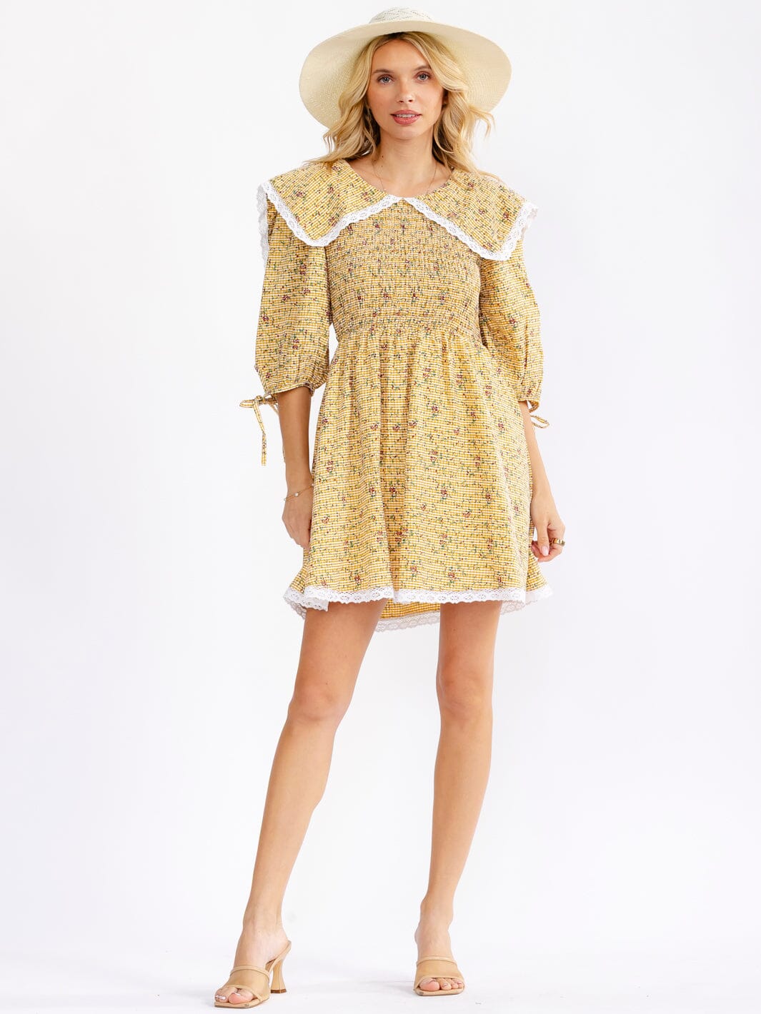 JUST ME WOMEN'S 3/4 PUFF SLEEVE FRONT POCKETS SMOCK FIT & FLARE FLORAL MINI DRESS