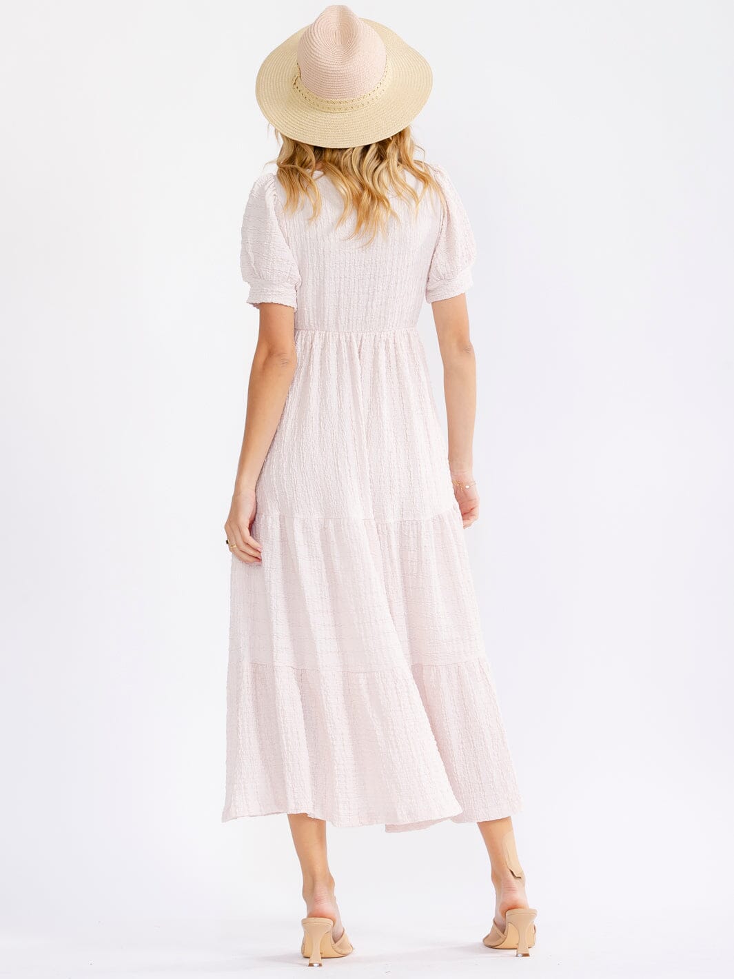 WOMEN'S SHORT SLEEVE FRONT POCKETS PARIS TEXTURE TIERED MAXI DRESS