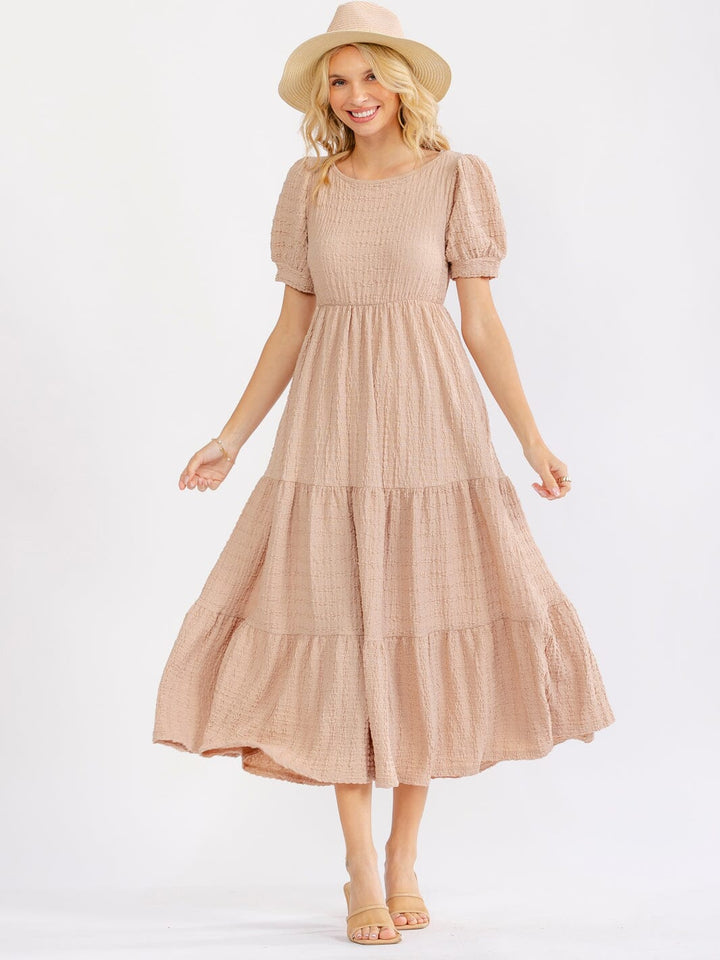 WOMEN'S SHORT SLEEVE FRONT POCKETS PARIS TEXTURE TIERED MAXI DRESS