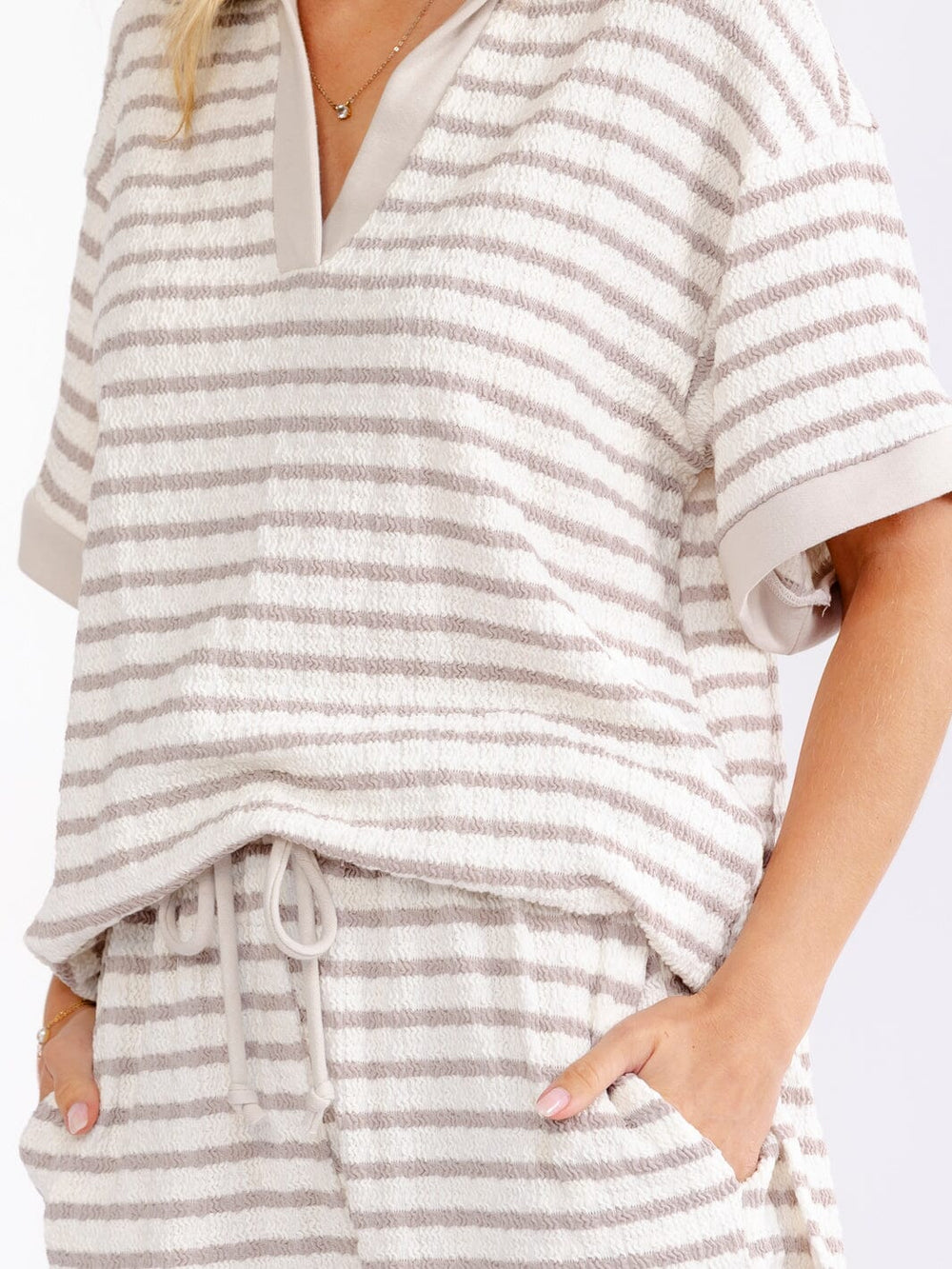 WOMEN'S SHORT SLEEVE BLOUSE & ELASTIC WAIST SHORTS COLORBLOCK STRIPES 2PC. SET