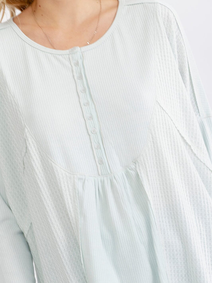 WOMEN'S LONG SLEEVE BUTTON UP HIGH-LOW OVERSIZED CONTRAST TOP