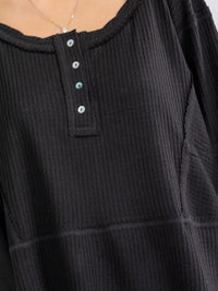 WOMEN'S LONG SLEEVE BUTTON UP HIGH-LOW OVERSIZED WAFFLE TOP