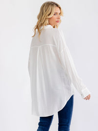 WOMEN'S LONG SLEEVE BUTTON UP FRONT POCKETS HIGH-LOW OVERSIZED SHIRT