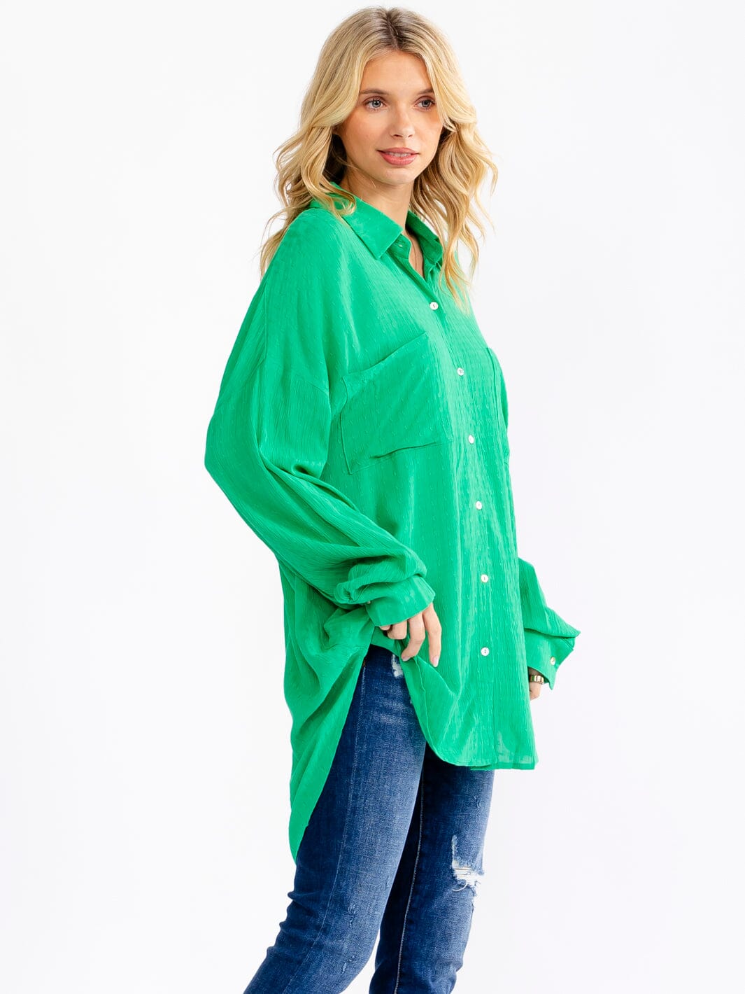 WOMEN'S LONG SLEEVE BUTTON UP FRONT POCKETS HIGH-LOW OVERSIZED SHIRT