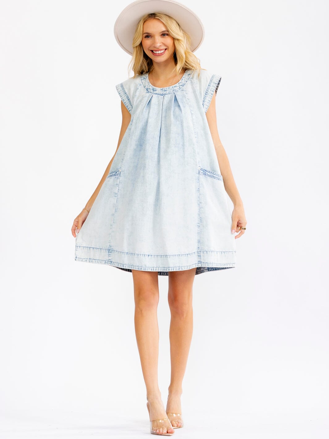 WOMEN'S SLEEVELESS FRONT POCKETS DENIM LOOSE FIT MINI DRESS