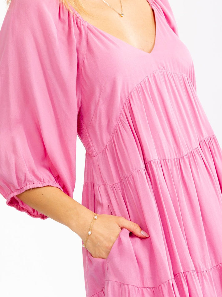 WOMEN'S SHORT SLEEVE V-NECK FRONT POCKETS TIERED TUNIC MINI DRESS